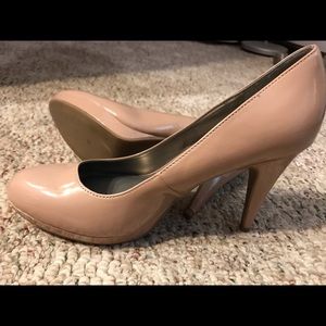 Beige heels